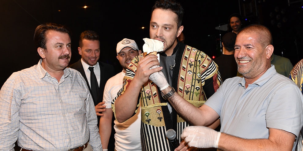 Dondurma festivalinde Murat Boz coşkusu! İşte muhteşem geceden kareler 8