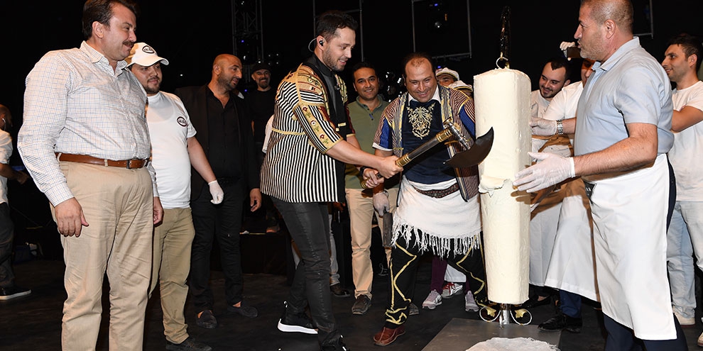 Dondurma festivalinde Murat Boz coşkusu! İşte muhteşem geceden kareler 9