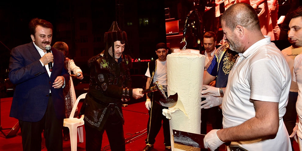 Dondurma festivalinde ikinci gün! Dursun Ali Erzincanlı ve Arslanbek Sul 19