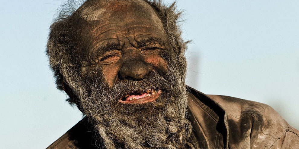 Dünyanın gelmiş geçmiş en “kirli” adamıyla tanışın: Amoo Hacı 1