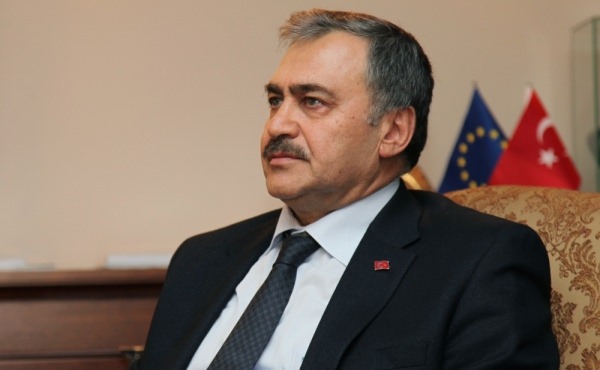 Yeni kabinede olmayan kişiler ve tek tek isimleri 26