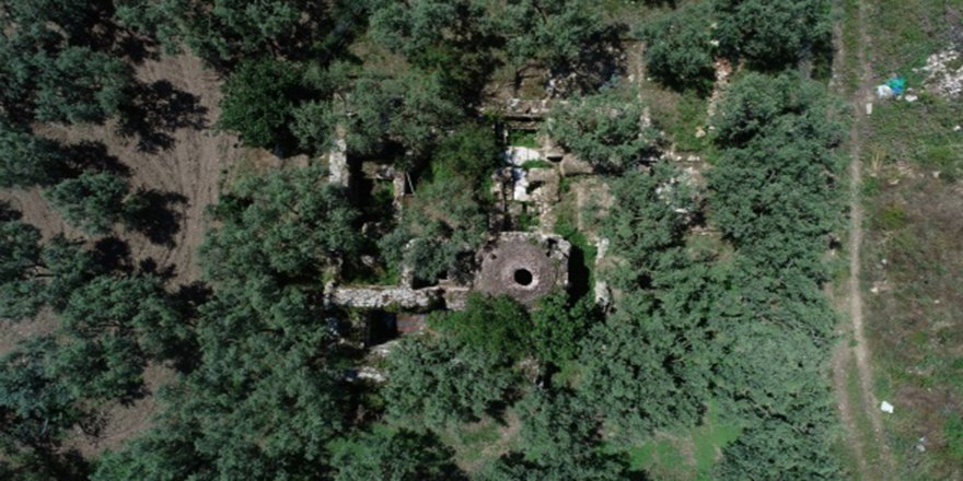 Zeytinliklerin arasında unutulmuş Osmanlı'nın ilk hamamı gün yüzüne çıkm