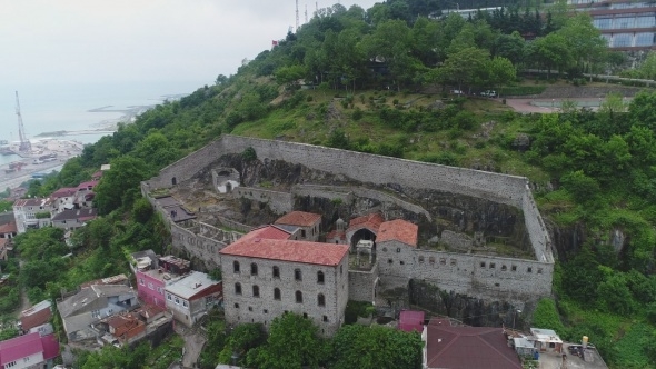 Restorasyonu 4 yıl süren Kızlar Manastırı ziyarete açılacağı günü bekliy 2