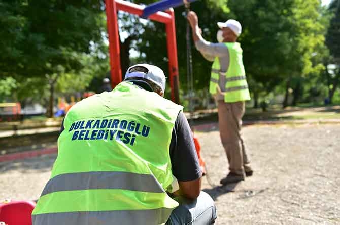 Dulkadiroğlu’nda park ve bahçe bakımları yapılıyor 7