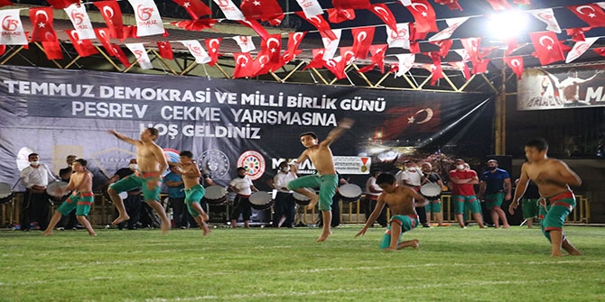 Kahramanmaraş'ta 15 Temmuz anısına pehlivanlar peşrev çekti 4