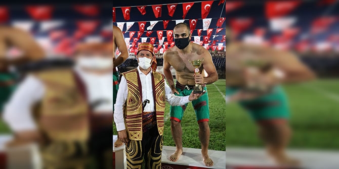 Kahramanmaraş'ta 15 Temmuz anısına pehlivanlar peşrev çekti 6