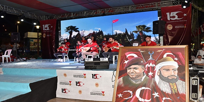 Kahramanmaraş'ta vatandaşlar Demokrasi Meydanı'na akın etti 10