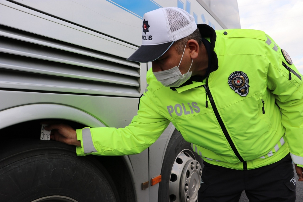 Kahramanmaraş’ta kış lastiği denetimi 4