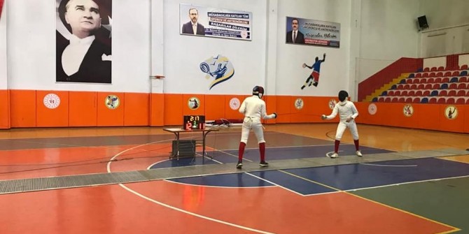 Kahramanmaraş'ta Eskrim U17 Epe Açık Turnuvası düzenlendi