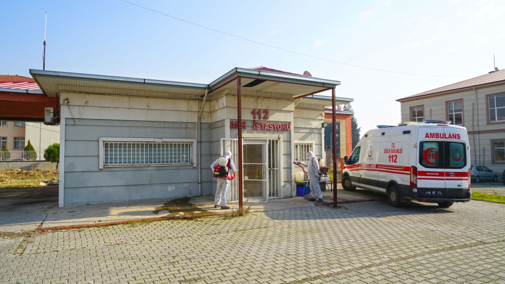Kahramanmaraş'ta sağlık tesisleri dezenfekte edildi 13