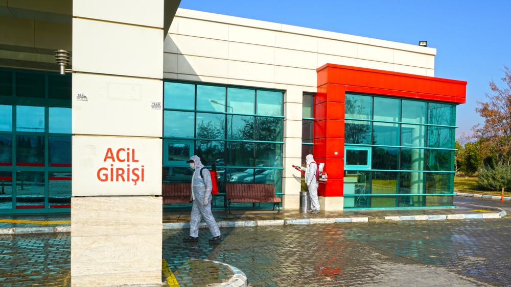 Kahramanmaraş'ta sağlık tesisleri dezenfekte edildi 3