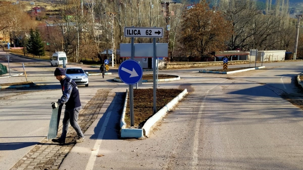 Kahramanmaraş'ta trafik işaretleme çalışmaları aralıksız sürüyor 3