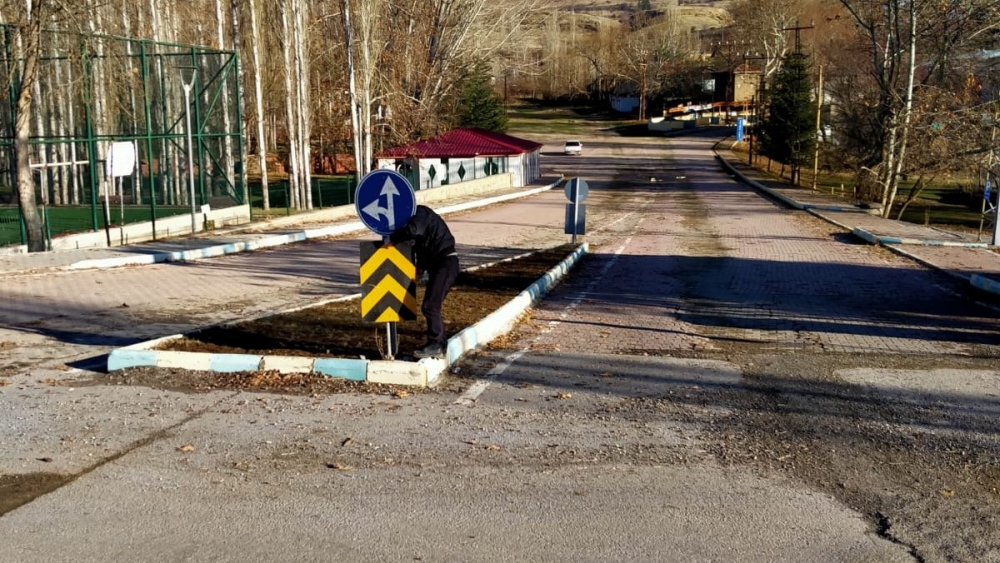 Kahramanmaraş'ta trafik işaretleme çalışmaları aralıksız sürüyor 5