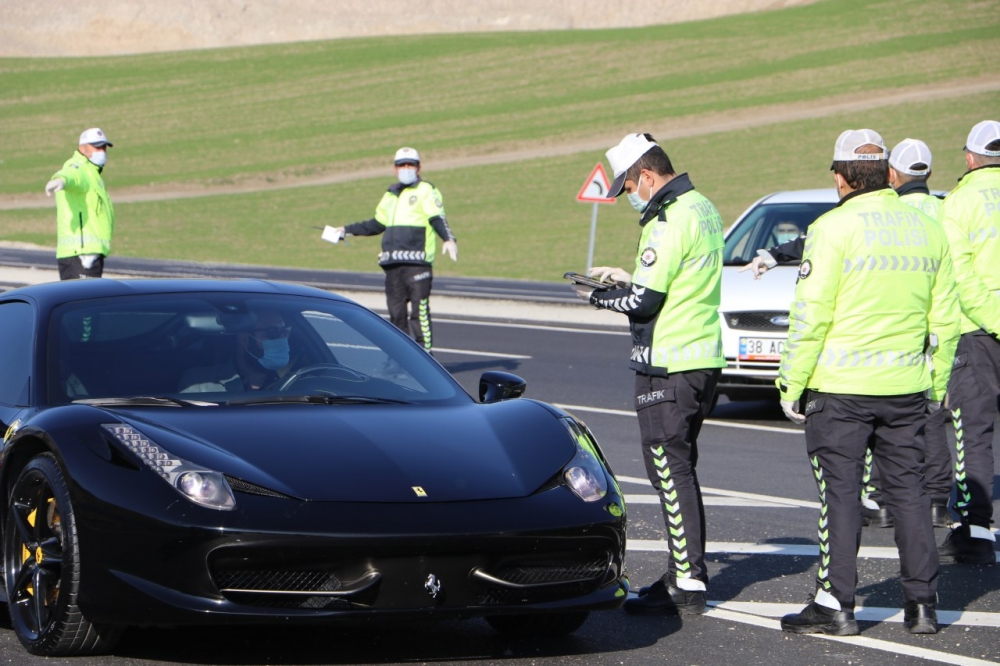 Kahramanmaraş’ta trafik denetimleri artırıldı 9