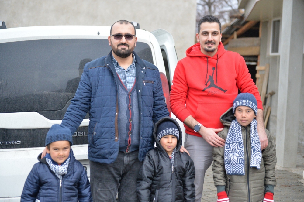 Kahramanmaraş'ta yeni yılda ihtiyaç sahibi çocukları sevindirdiler 6