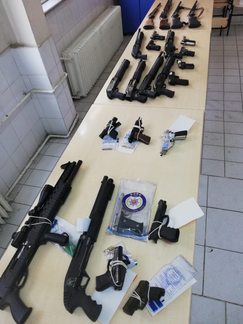 Kahramanmaraş’ta 1 ayda 97 silah ele geçirildi 5