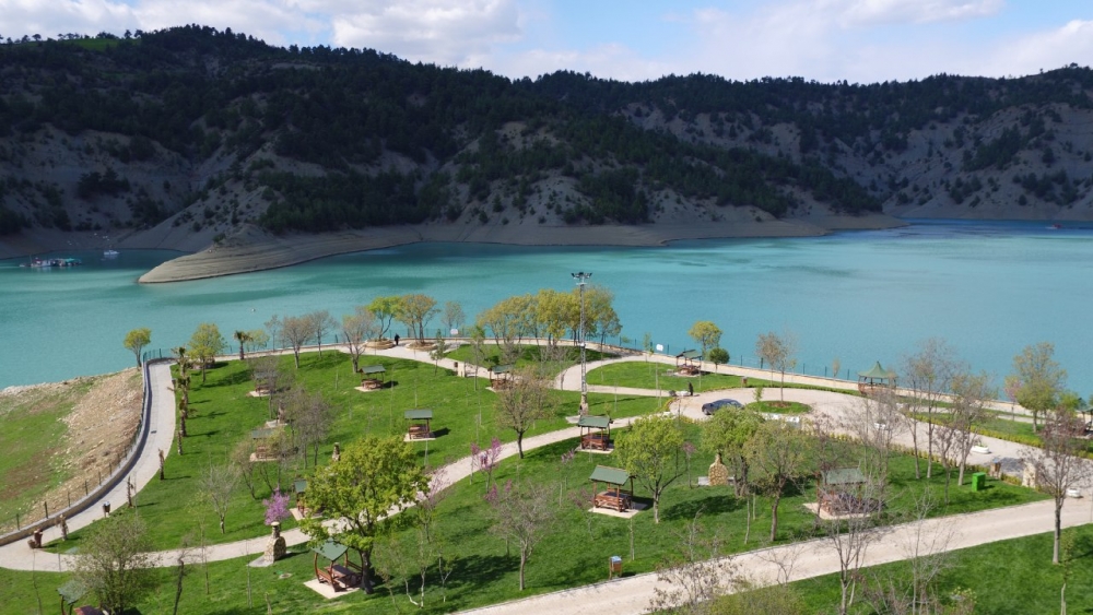 Kahramanmaraş'taki baraj 152 bin konutun elektrik enerjisini karşılıyor 3