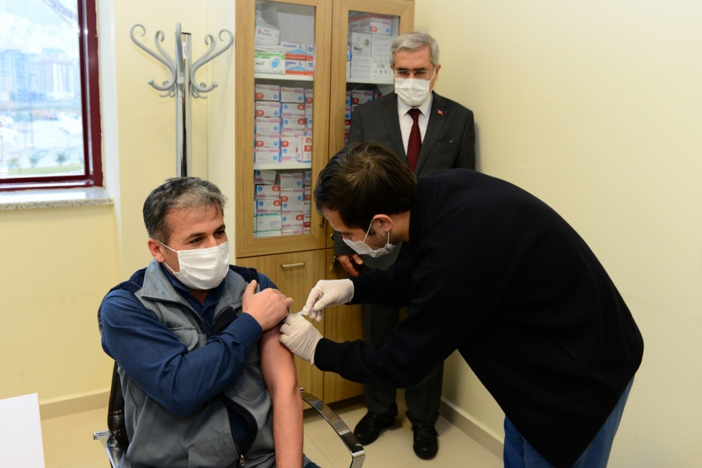 Kahramanmaraş'ta aşılama başladı 3