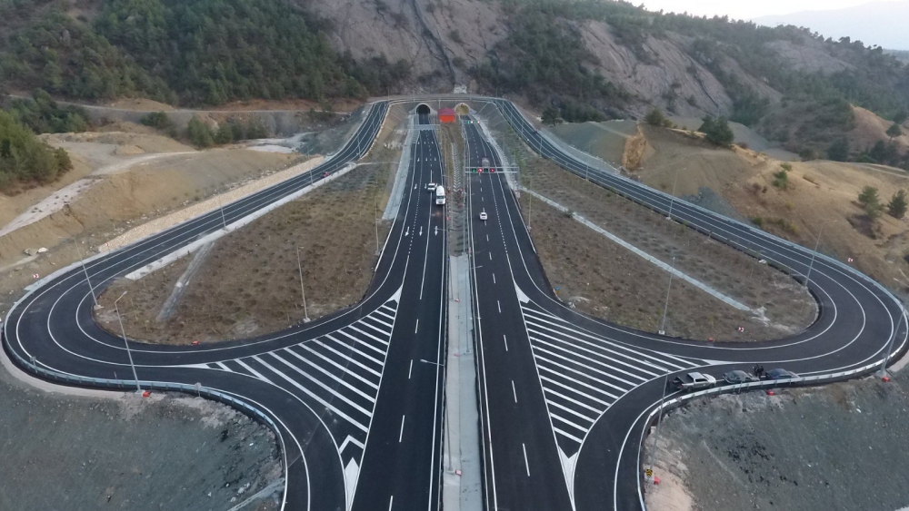 Kahramanmaraş Edebiyat yoluna 100 bin fidan dikildi 1