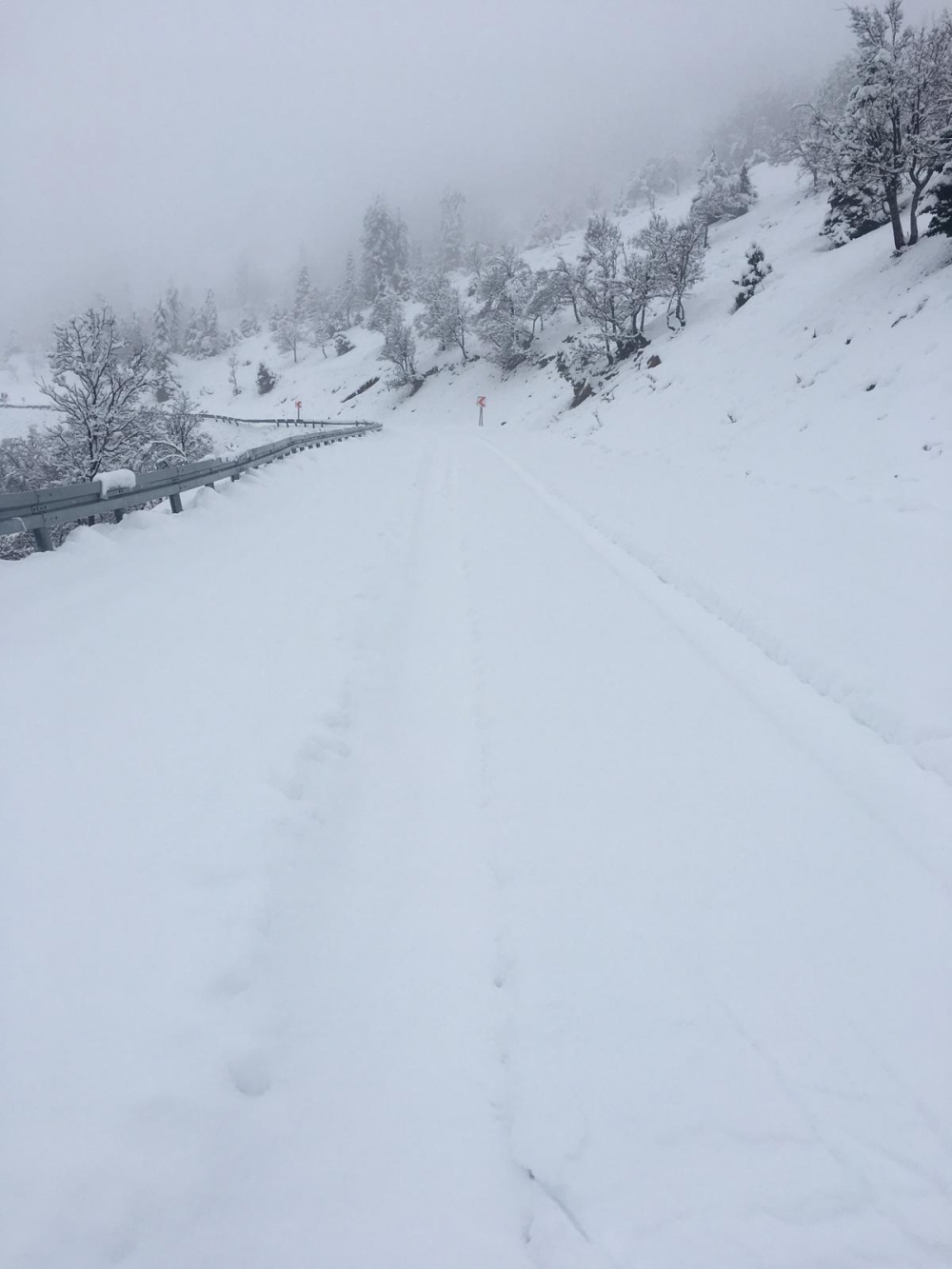 Kahramanmaraş'ta karla mücadele devam ediyor 16