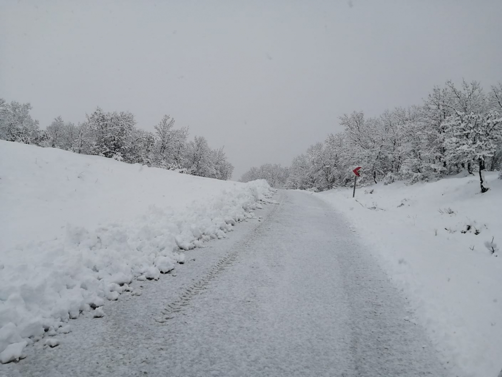 Kahramanmaraş'ta karla mücadele devam ediyor 8