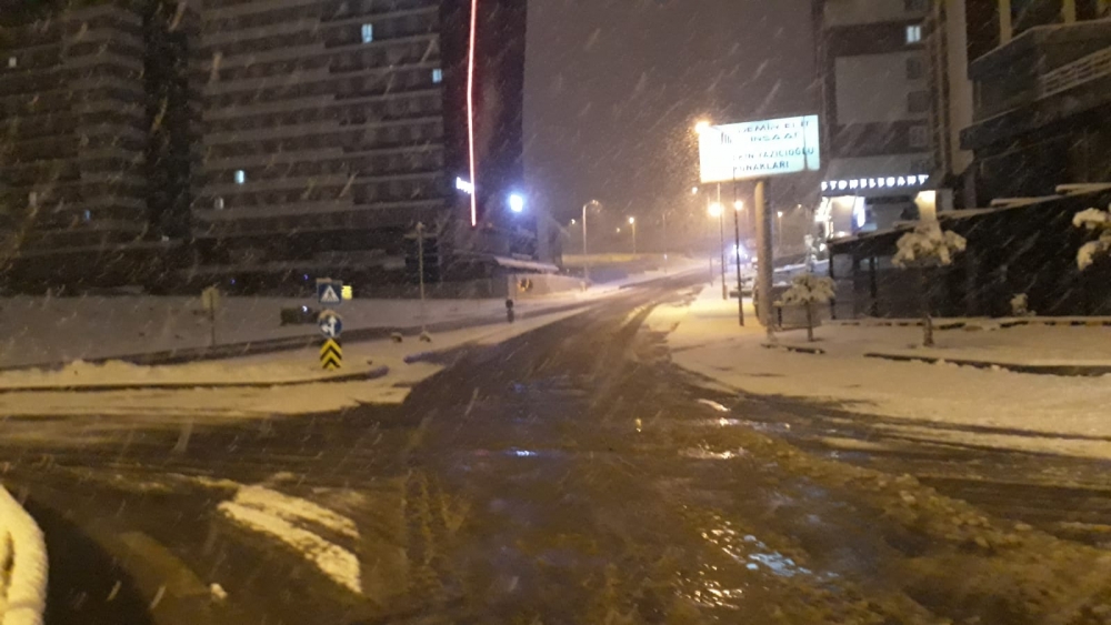 Kahramanmaraş'ta ana arterler açıldı 19