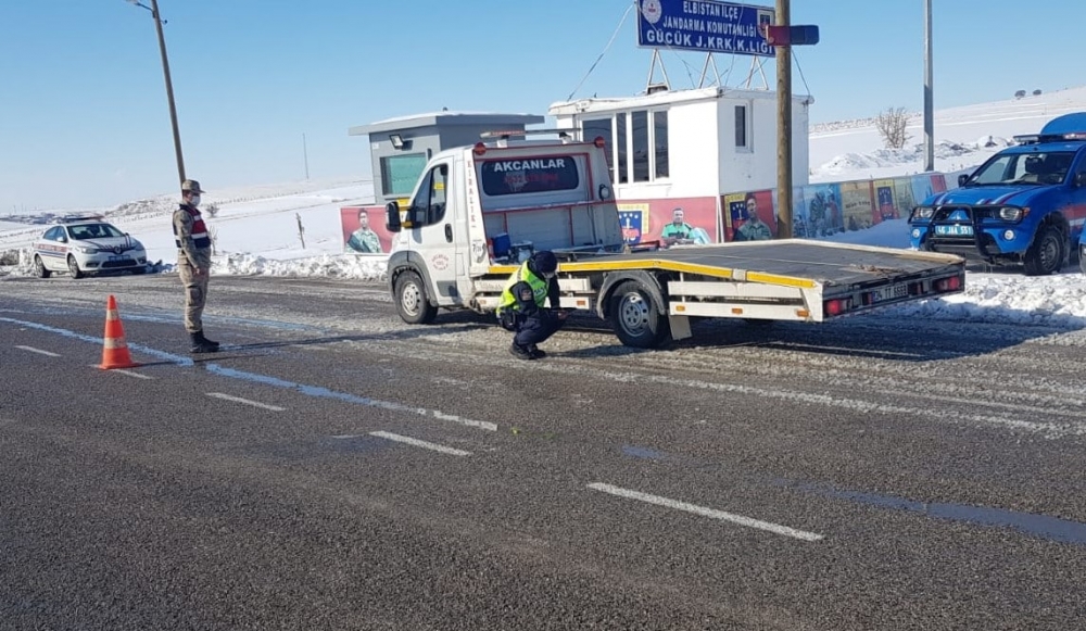 Kahramanmaraş'ta jandarma trafik sürücüleri uyardı 8