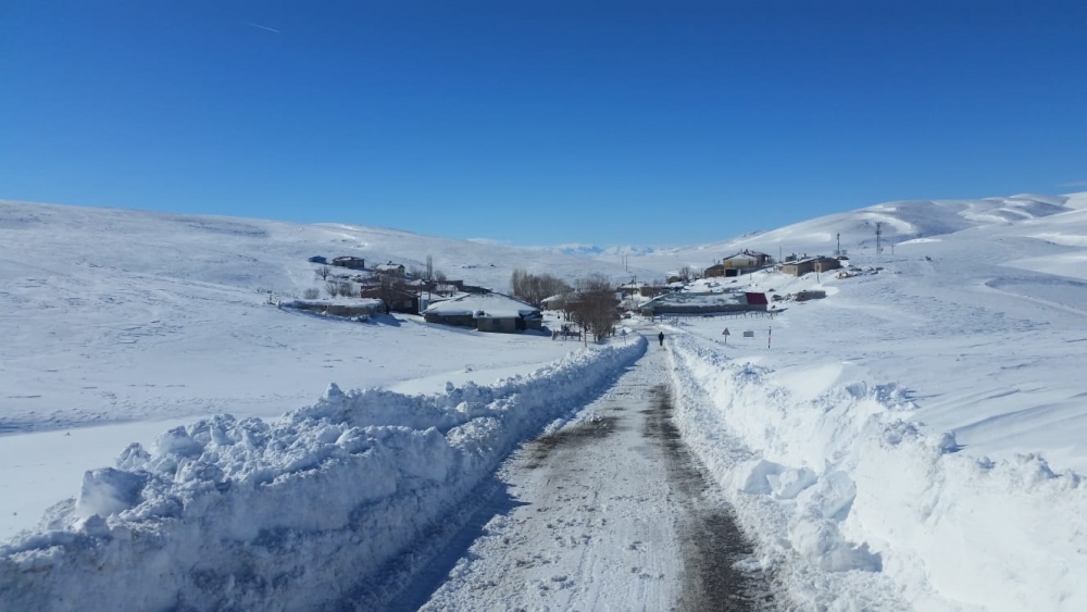 Kahramanmaraş'ın kuzey ilçelerinde karla mücadele 1