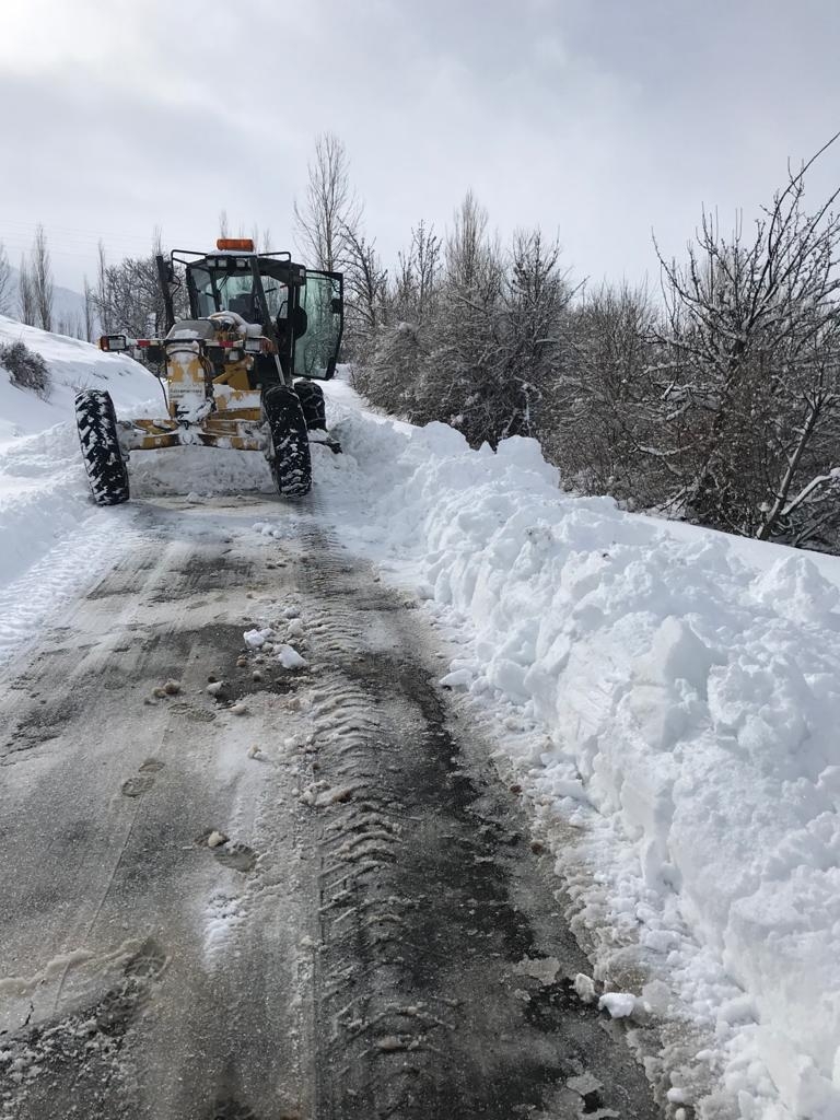 Kahramanmaraş'ın kuzey ilçelerinde karla mücadele 14