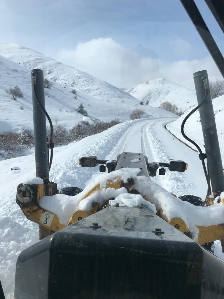 Kahramanmaraş'ın kuzey ilçelerinde karla mücadele 16