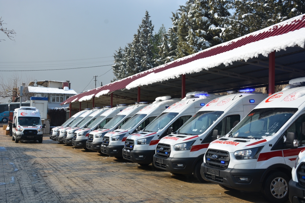 Kahramanmaraş'ta ambulans sayısı 90'a ulaştı 4