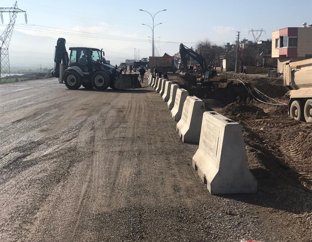 Kahramanmaraş'ta o bulvar tek şeritli trafiğe açıldı 1