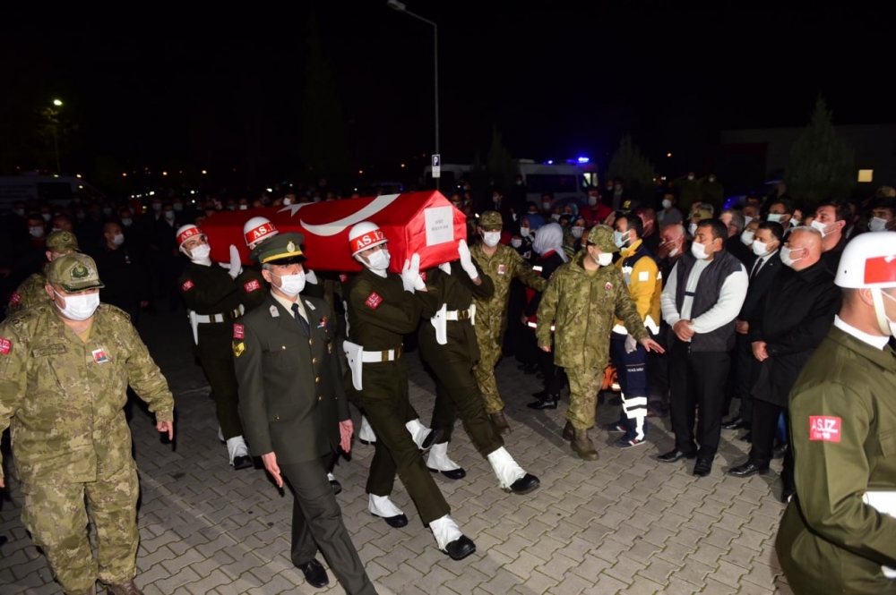 Kahramanmaraşlı şehidimizin naaşı memleketine getirildi 1
