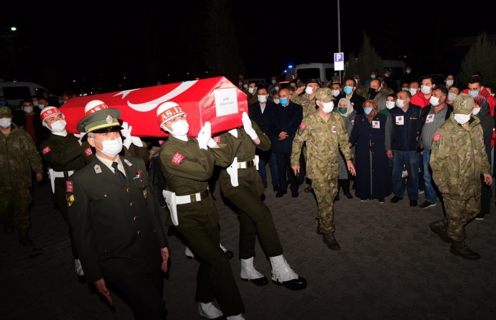 Kahramanmaraşlı şehidimizin naaşı memleketine getirildi 6