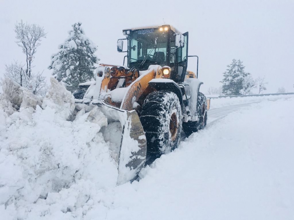 Kahramanmaraş'ın 5 ilçesinde yüz yüze eğitime kar engeli 3