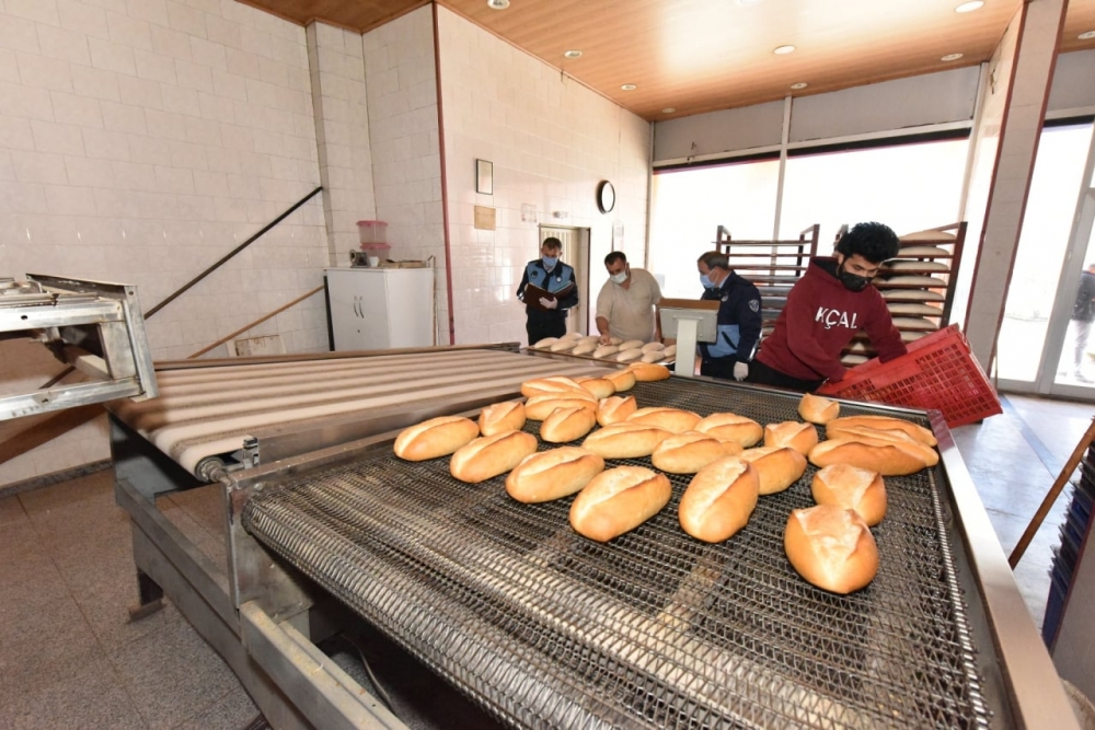 Kahramanmaraş’ta ekmek fırınları ve kasaplar denetlendi 1