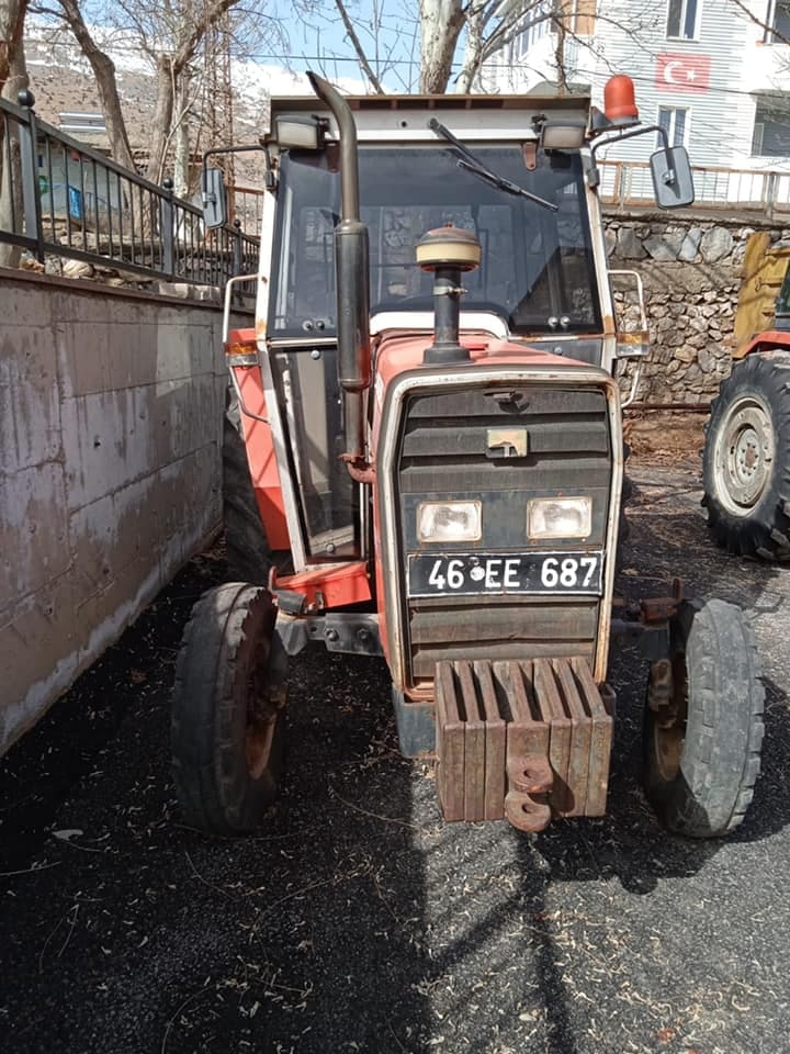 Kahramanamaraş'ta belediyeye ait iş makineleri satılıyor 4