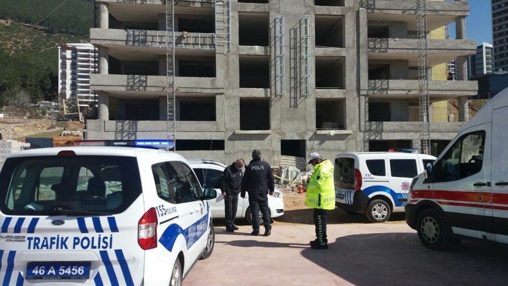 9. kattan düşen 16 yaşındaki genç işçi hayatını kaybetti 2