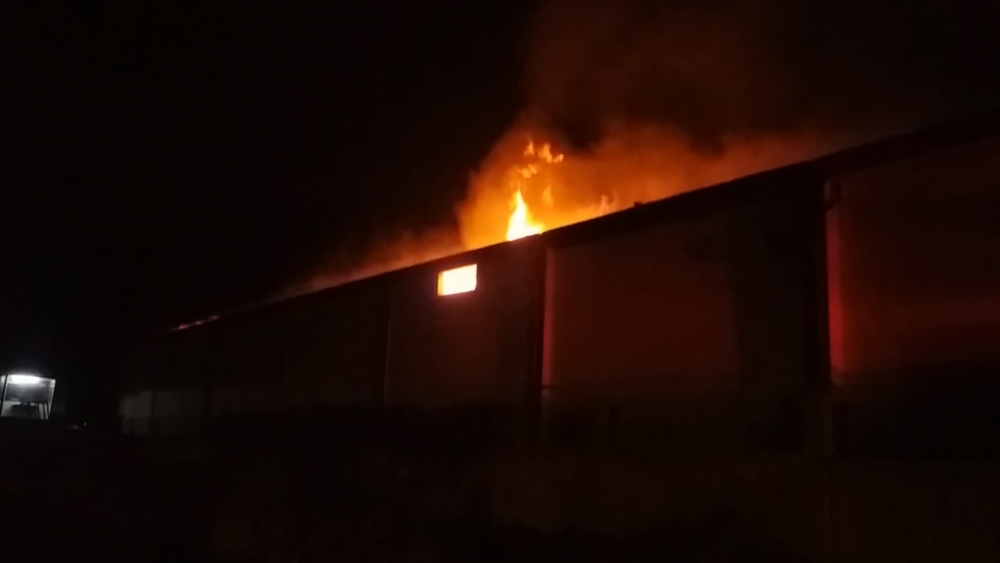 Kahramanmaraş’ta fabrika yangınından korkutan görüntüler 1