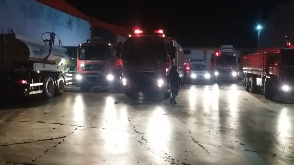 Kahramanmaraş’ta fabrika yangınından korkutan görüntüler 2