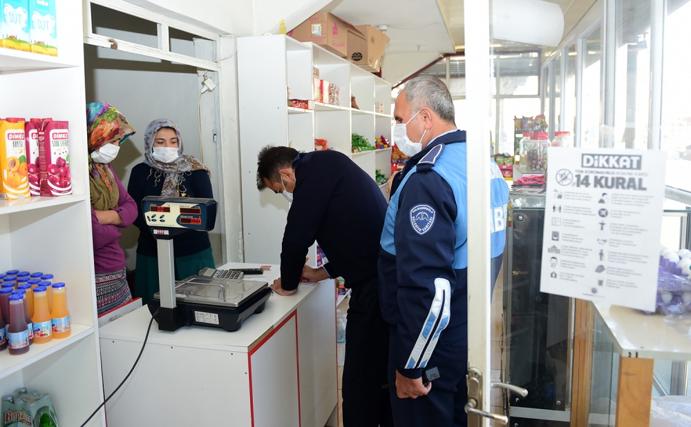 Zabıta ekiplerinden normalleşme denetimi 8