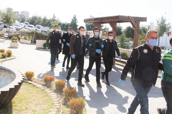 Kahramanmaraş'ta DEAŞ operasyonu: 4 tutuklama 5