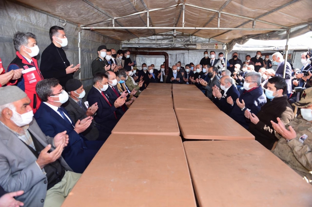 Şehit Mehmet Demir Kahramanmaraş'ta son yolculuğuna uğurlandı 12