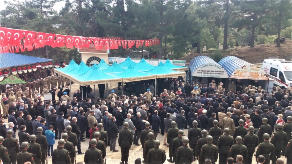 Şehit Mehmet Demir Kahramanmaraş'ta son yolculuğuna uğurlandı 2