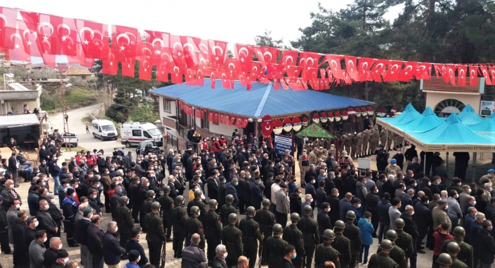 Şehit Mehmet Demir Kahramanmaraş'ta son yolculuğuna uğurlandı 5