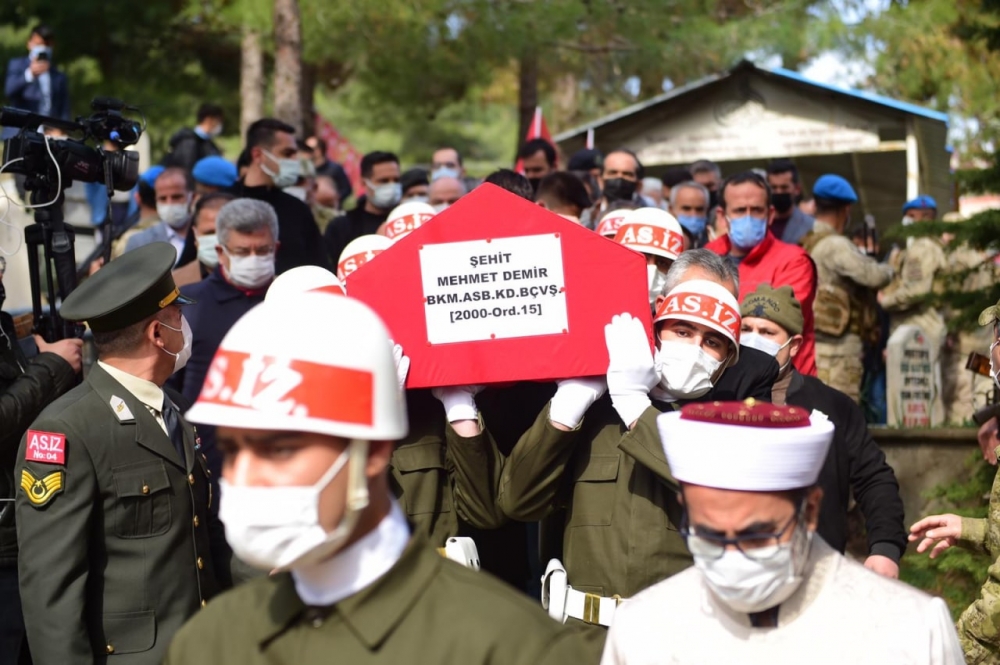 Şehit Mehmet Demir Kahramanmaraş'ta son yolculuğuna uğurlandı 6