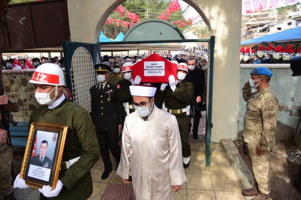 Şehit Mehmet Demir Kahramanmaraş'ta son yolculuğuna uğurlandı 7