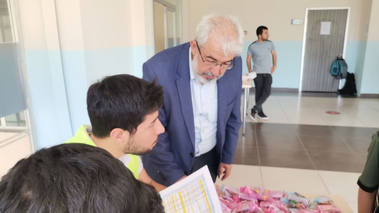 Kahramanmaraş'ta genç hafızlar koro ile ezber tazeledi