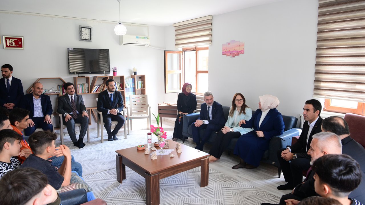 Başkan Görgel’den çocuk evleri ve engelsiz yaşam merkezi’ne bayram ziyareti