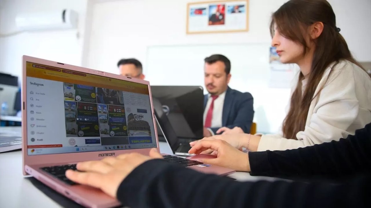 Liseliler deprem farkındalığı için yurt dışından akranlarını Kahramanmaraş'a davet etti